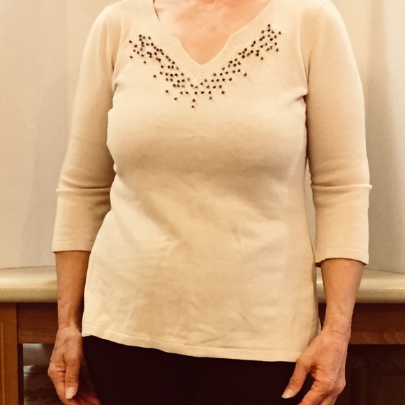 Sweater - Picture 2 of 2